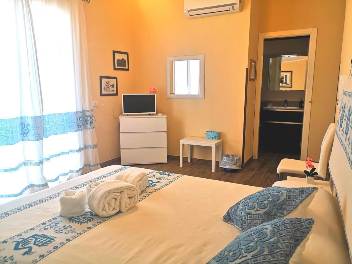Le Orchidee Hotel บอซา ภายนอก รูปภาพ